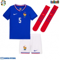 Camisa de Futebol França Jules Kounde #5 Equipamento Principal Infantil Europeu 2024 Manga Curta (+ Calças curtas)